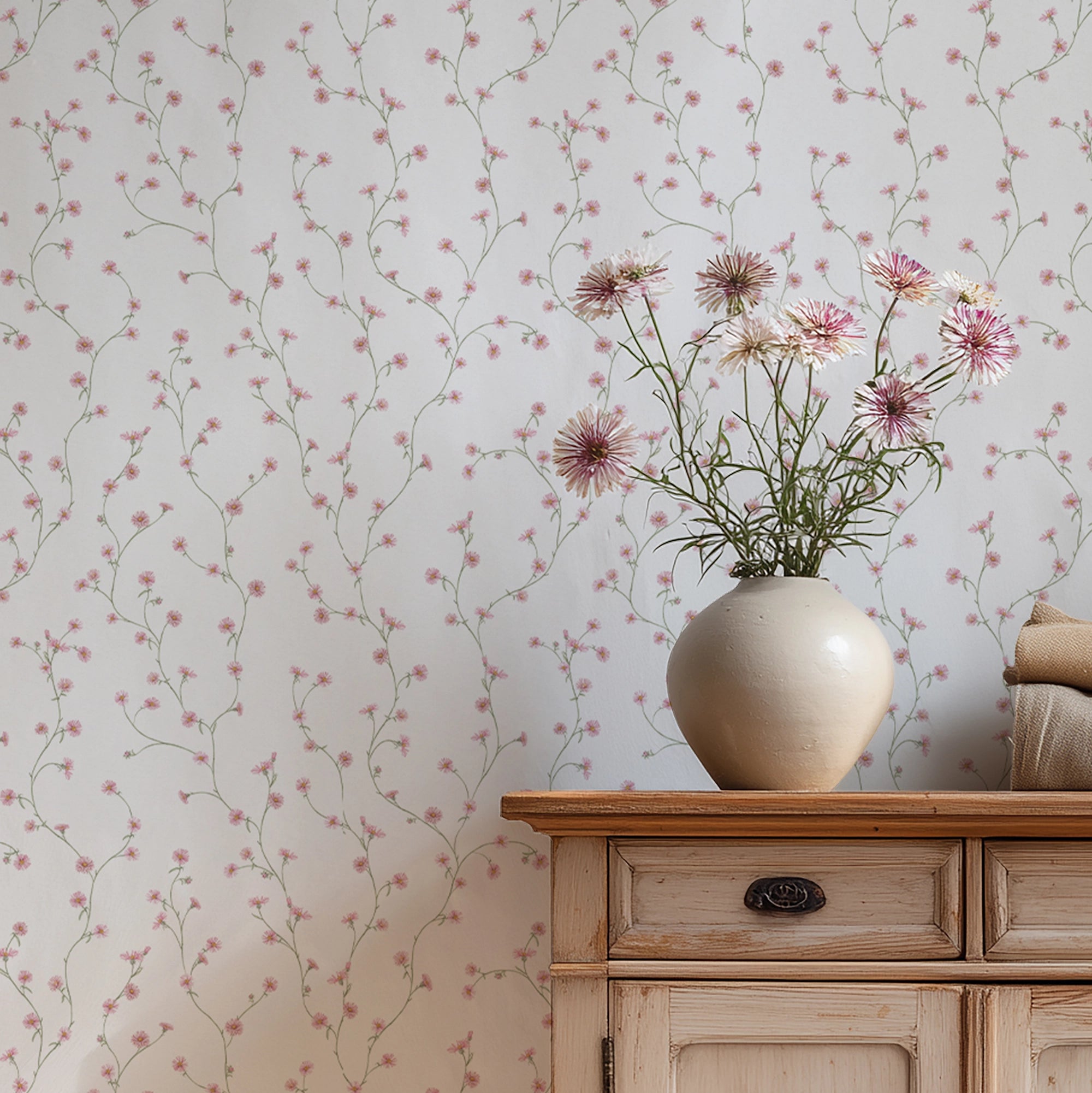 Aster Wallpaper in Soft Pink