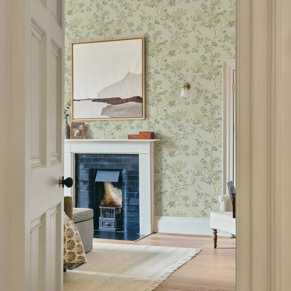 Flourishing Foliage Wallpaper in Greens