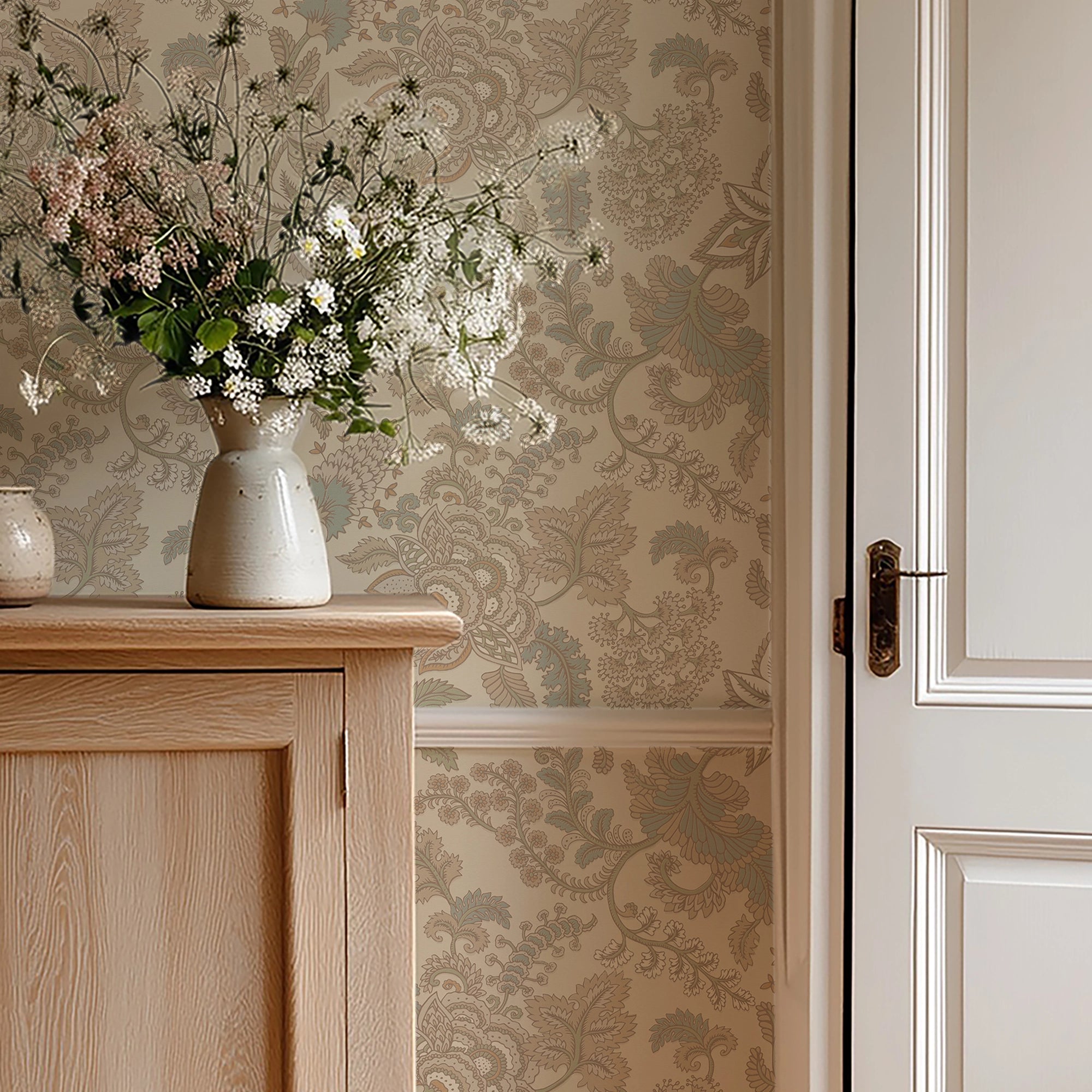 Jacobean Splendour Wallpaper in Latte and Hazelnut on Warm Cream