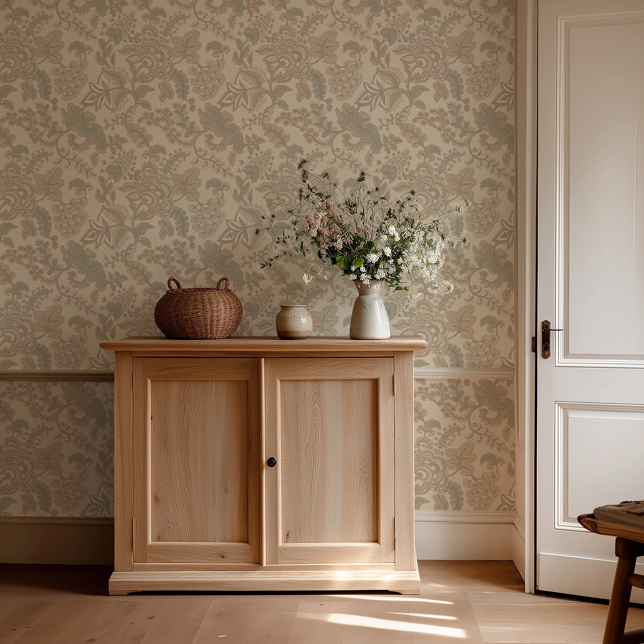 Jacobean Splendour Wallpaper in Latte and Hazelnut on Warm Cream