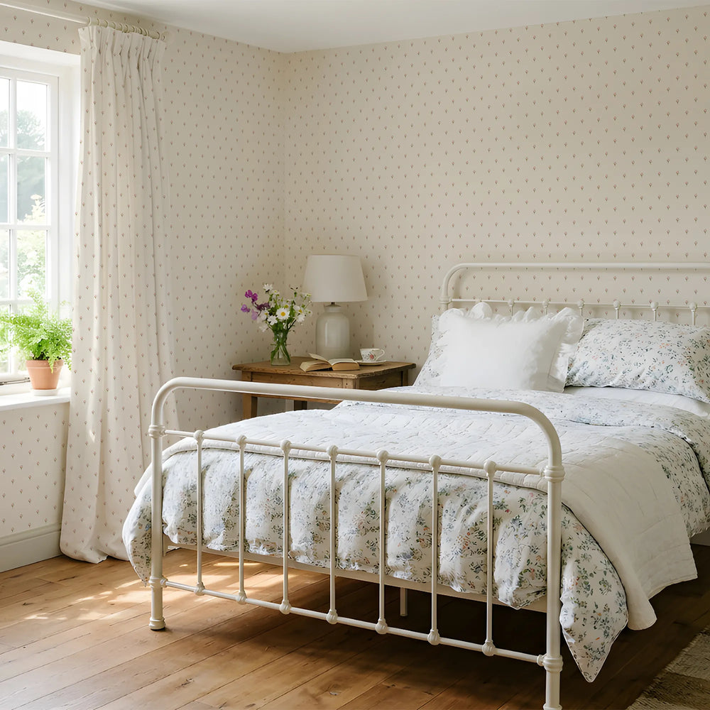 Rose Bud Wallpaper in Parchment Cream
